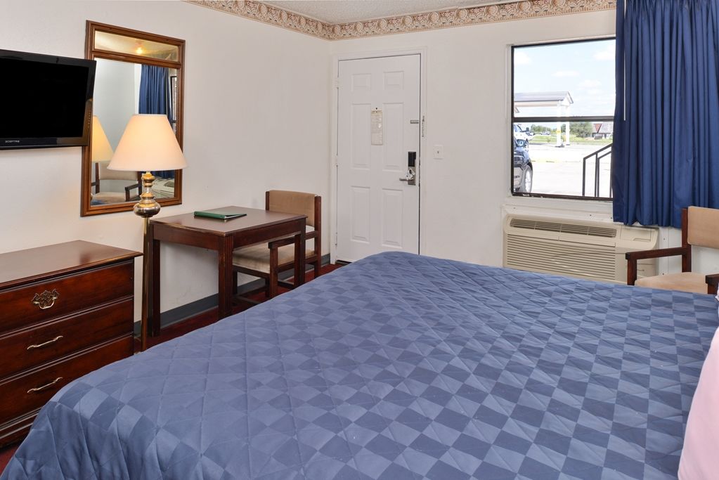 Americas Best Value Inn El Reno Habitación foto